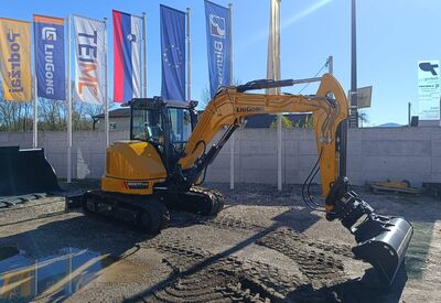Liu Gong 9057F zts, powertilt + 3 buckets.